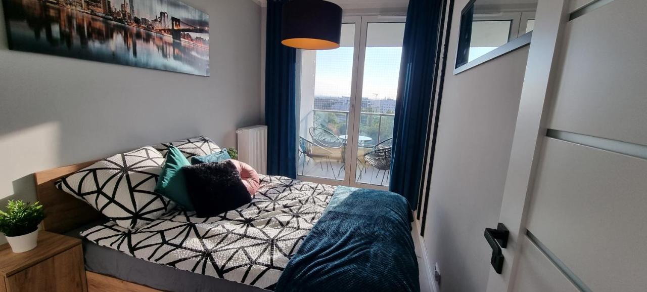 12 Floor Mogilska Tower Apartment Krakow Ngoại thất bức ảnh